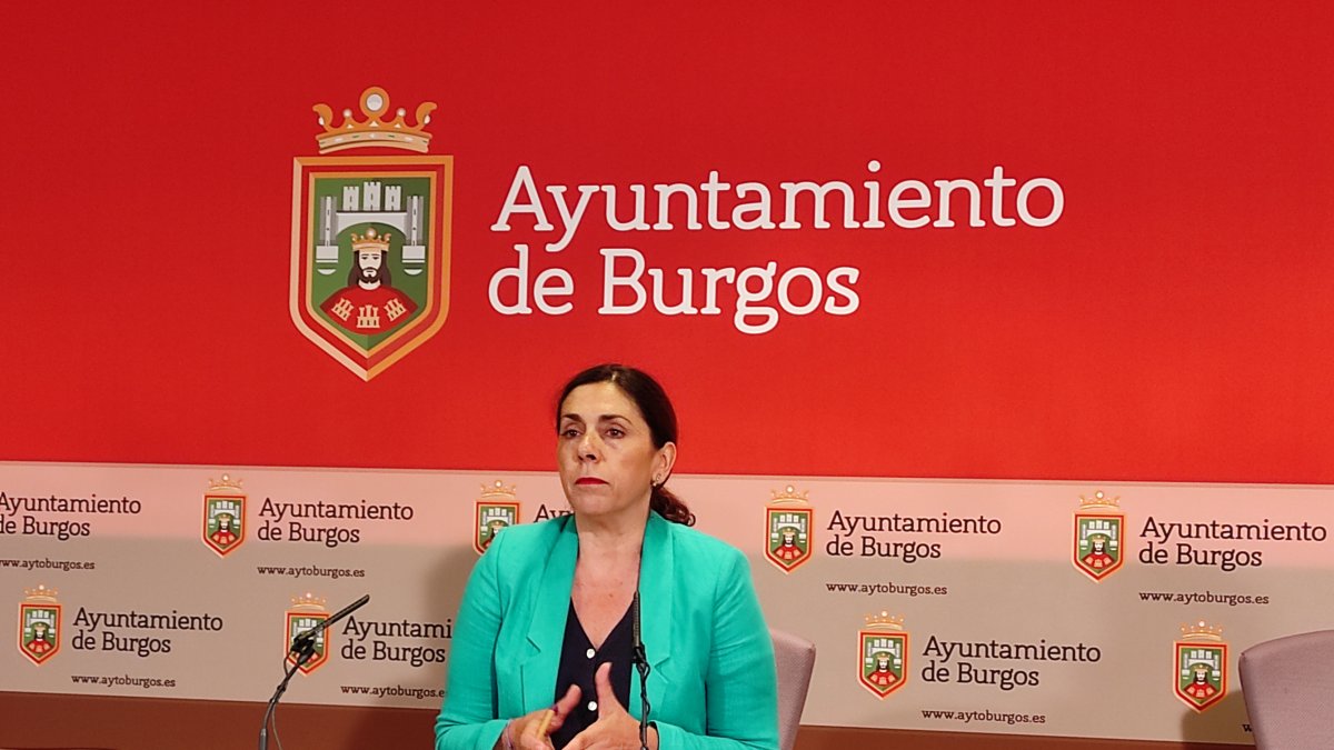 Marga Arroyo, portavoz municipal de Podemos, durante una comparecencia de prensa. ECB