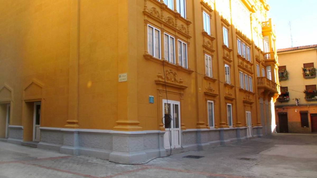 Las obras comenzarán en calle La Cruz-E. M.