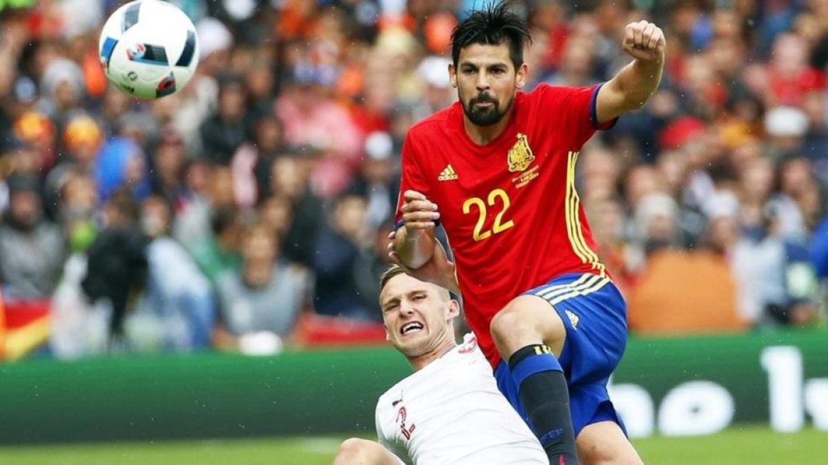 Nolito, durante el encuentro ante la República Checa-EFE / RUNGROJ YONGRIT