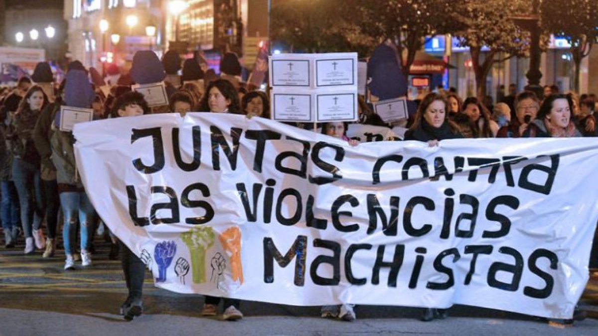 Manifestación de rechazo a la violencia de género en Burgos. SANTI OTERO