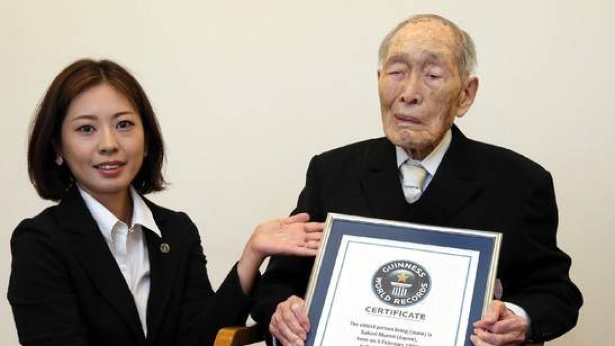 El japonés Sakari Momoi, hasta este domingo, el hombre más longevo del mundo.-Foto: JAPAN POOL / AFP