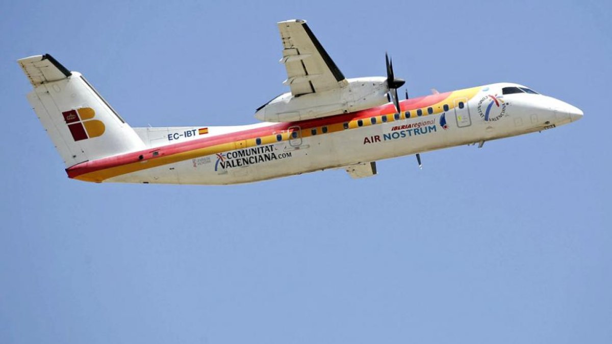 Imagen de una aeronave de Air Nostrum.-ISRAEL L. MURILLO