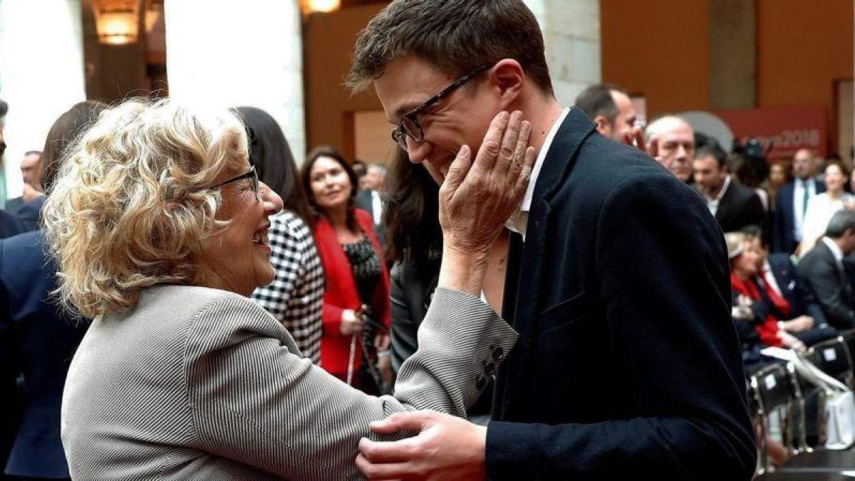Manuela Carmena e Íñigo Errejón.-EFE / CHEMA MOYA