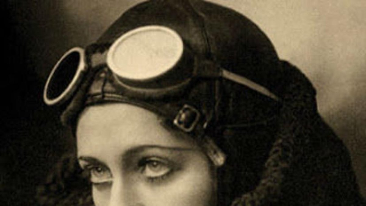 Amy Johnson, pionera de la aviación y piloto durante la segunda guerra mundial.-WIKIPEDIA