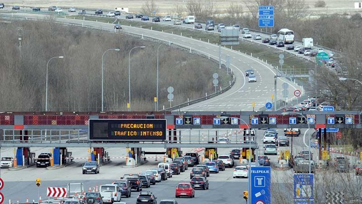 La liberalización de la autopista queda otra vez, en el aire.-ECB