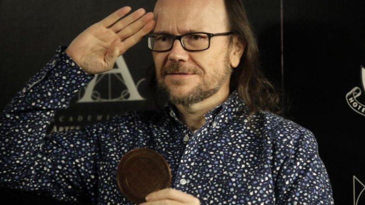 Santiago Segura, con la Medalla de Oro de la Academia de Cine.-JOSÉ LUIS ROCA