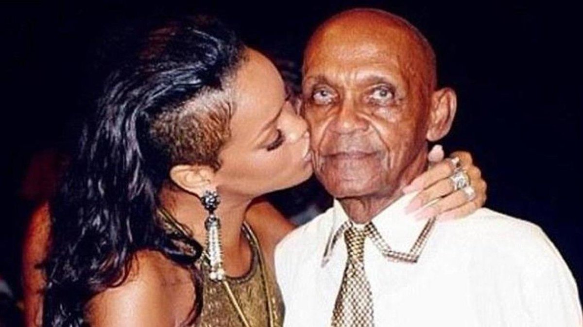 Rihanna, con su abuelo-