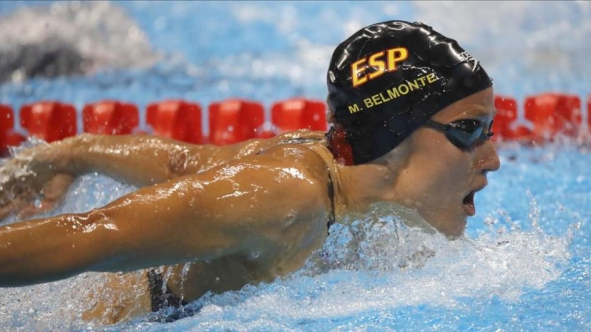 Belmonte, en plena acción, en la semifinal de los 200 mariposa-Lavandeira jr / EFE