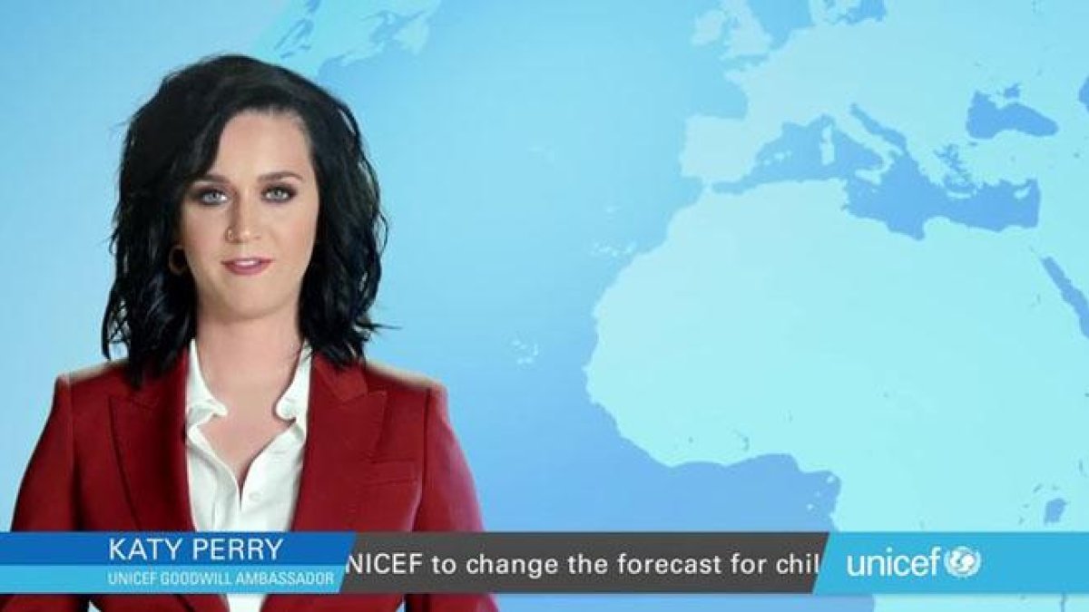 Katy Perry hace de chica del tiempo para Unicef.-