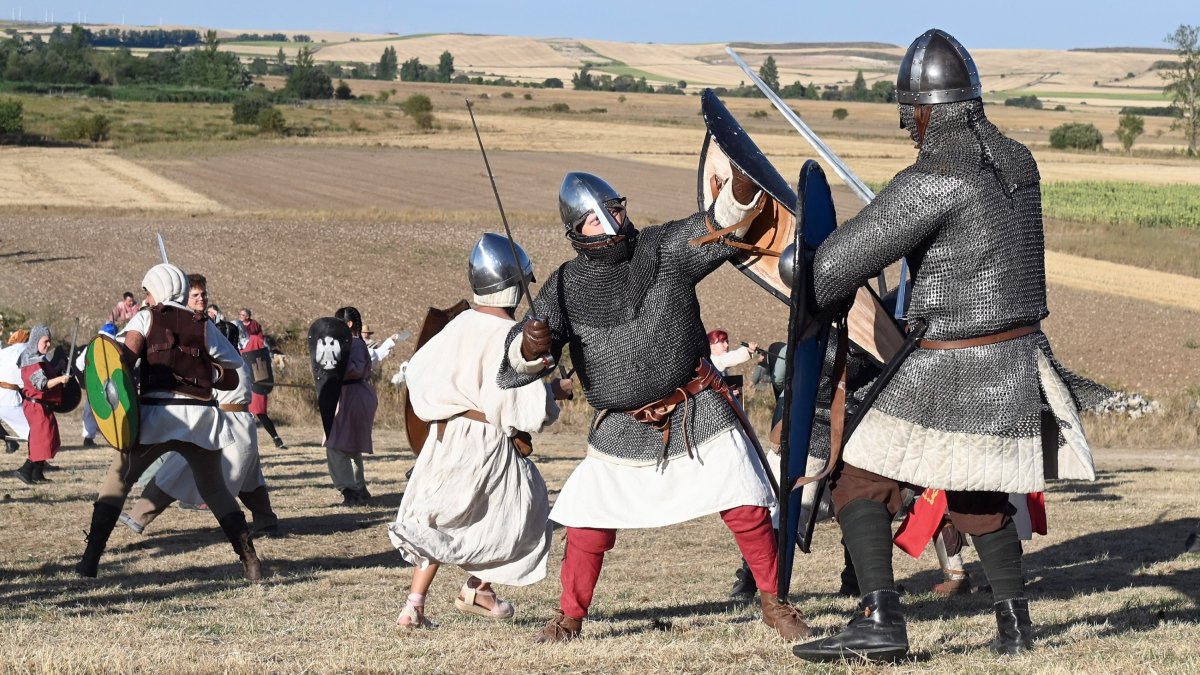 Imagen de la representación de la Batalla de Atapuerca del pasado mes de agosto. ICAL
