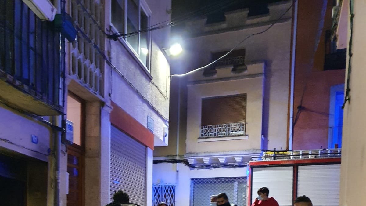 El incendio se originó en el salón