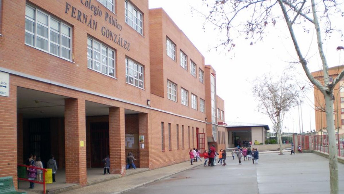 Los centros arandinos esperan una solución a las barreras arquitectónicas.-L. V.