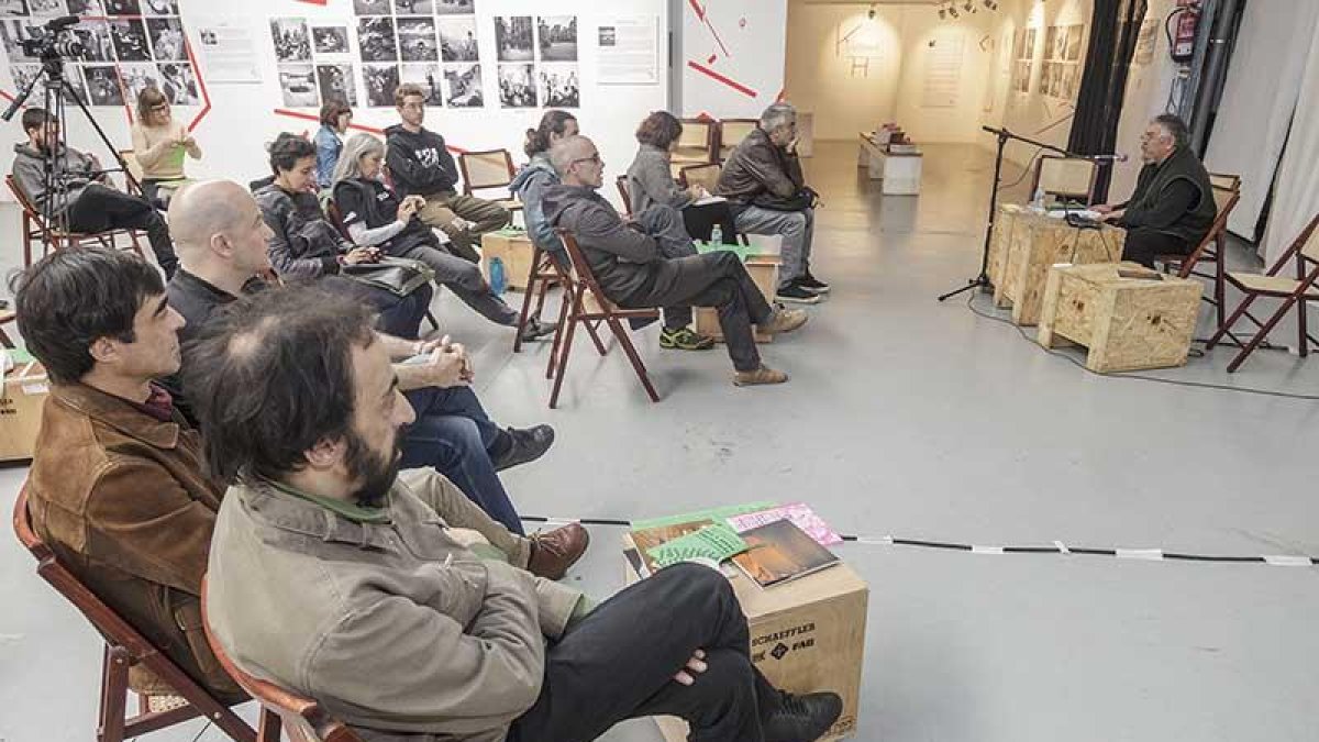 Fernando García reflexionó sobre arte y territorio y presentó ‘In memoriam communitatis’.-Santi Otero