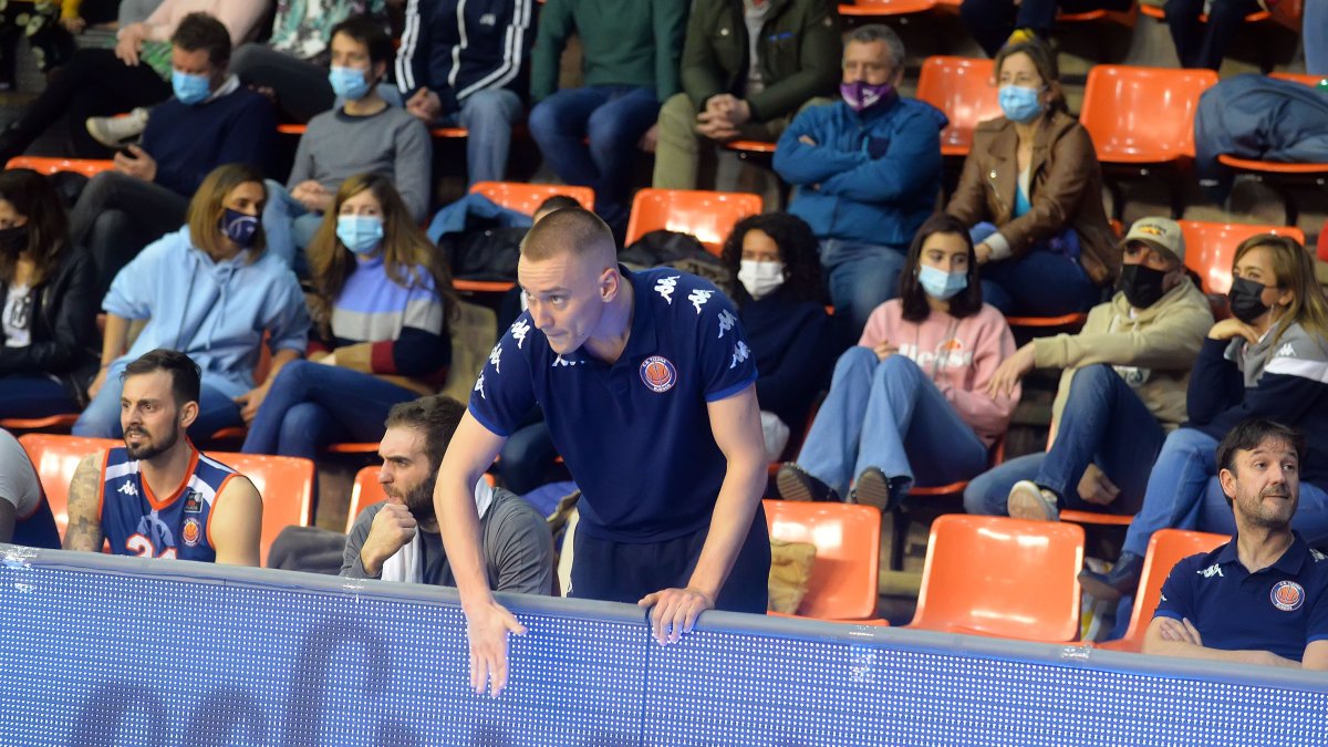 La presión desde la grada en favor del Tizona será vital para decidir la eliminatoria en El Plantío ante Valencia. TOMÁS ALONSO