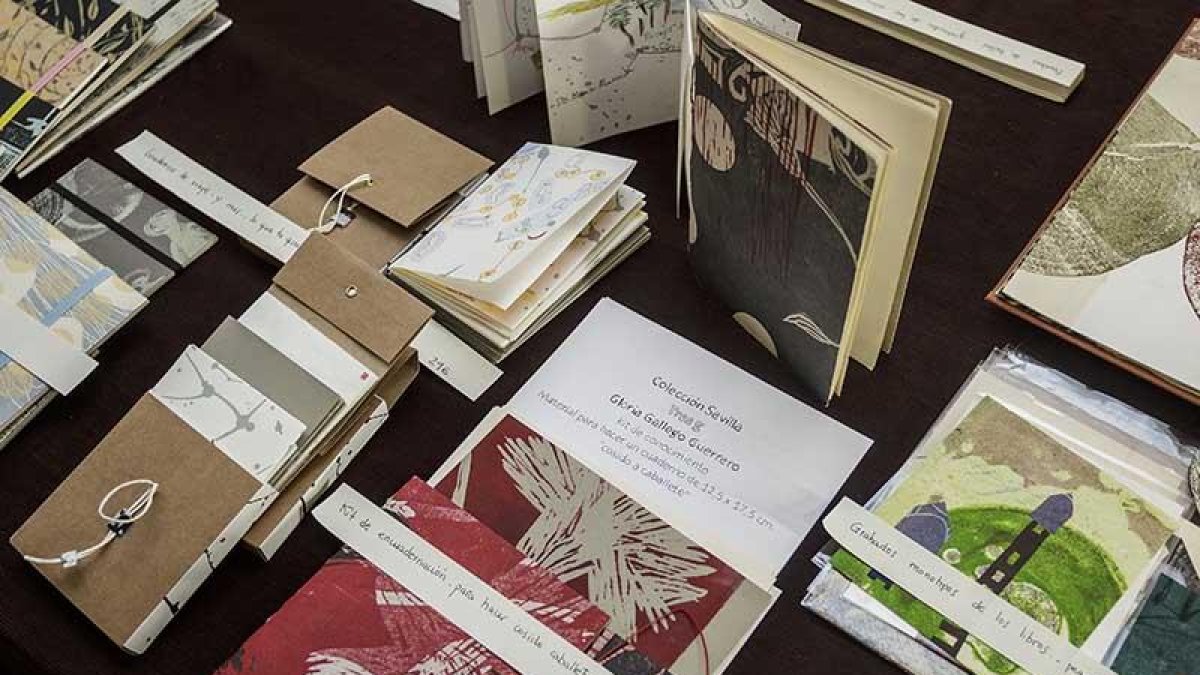 Dieciséis proyectos editoriales y creativos se citaron el año pasado en el Museo del Libro Fadrique de Basilea.-Santi Otero