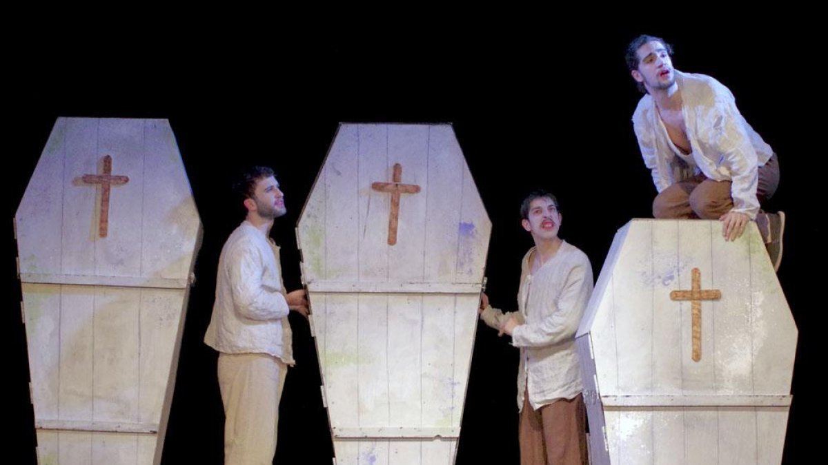 Líquido Teatro representa el cabaret tragicómico ‘Y me morí’ esta noche.-Joan Parera