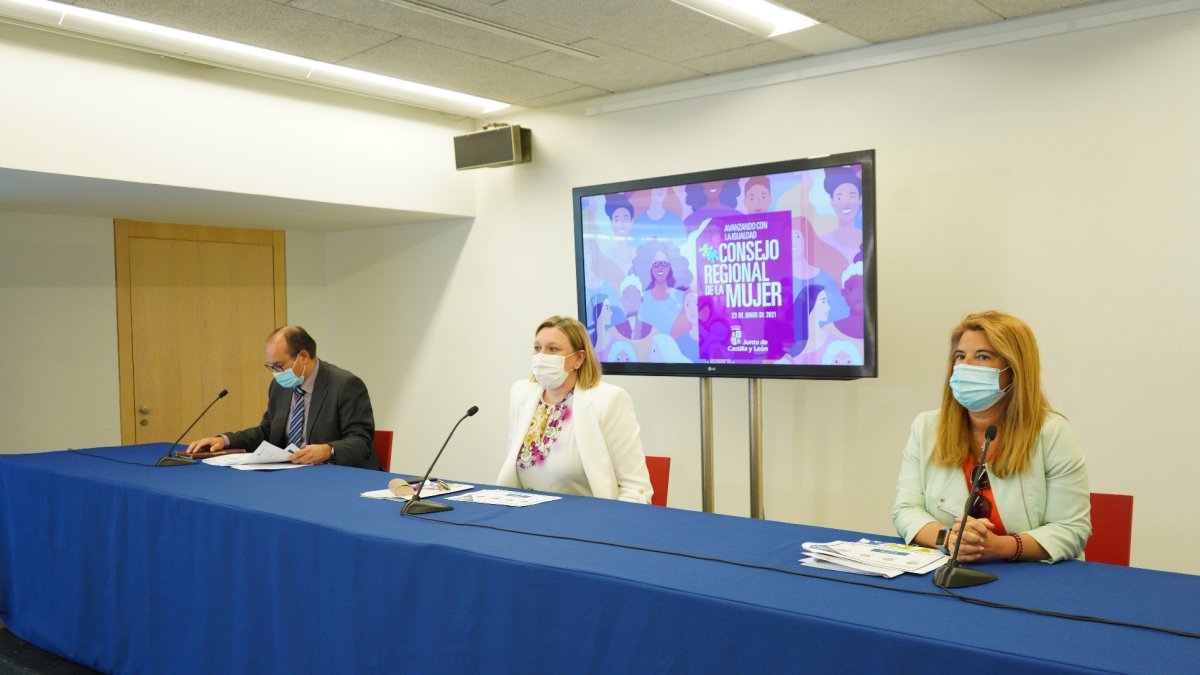 El Consejo Regional de la Mujer se reunió hoy en el Fórum.