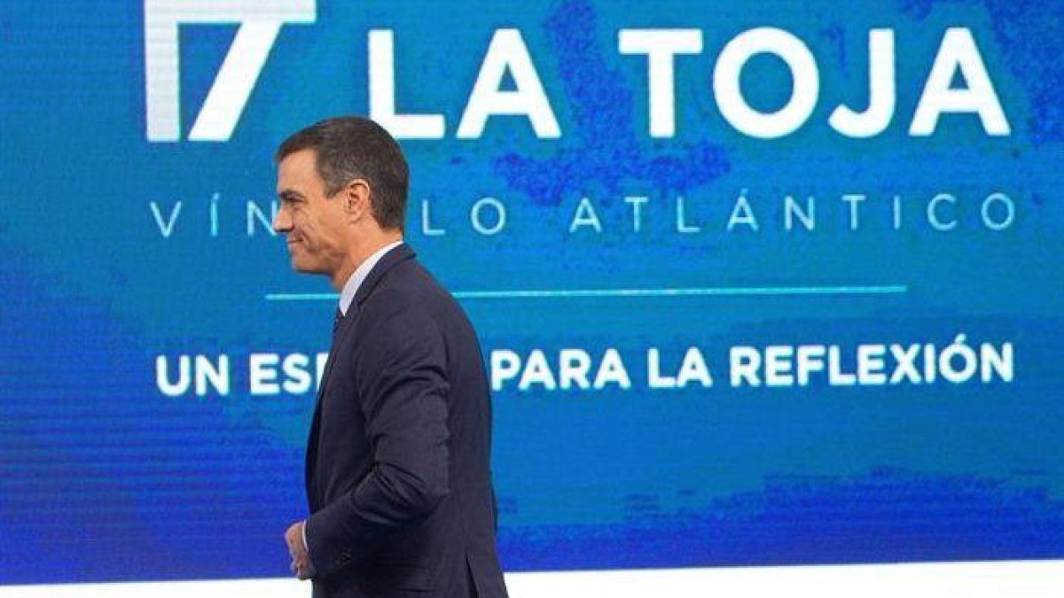 El presidente del Gobierno, Pedro Sanchez, durante la clausura del Foro La Toja-Vínculo Atlantico.-EFE / SALVADOR SAS
