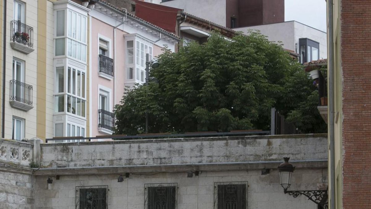 Imagen de la fachada del Asador de Aranda, en la Llana de Afuera.-ECB