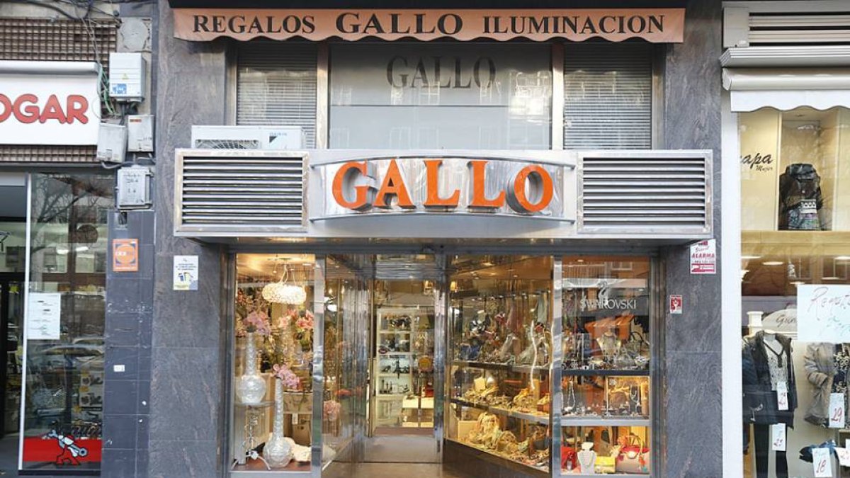 Fachada de la tienda de Regalos Gallo en la calle Francisco Grandmontagne.-RAÚL G. OCHOA