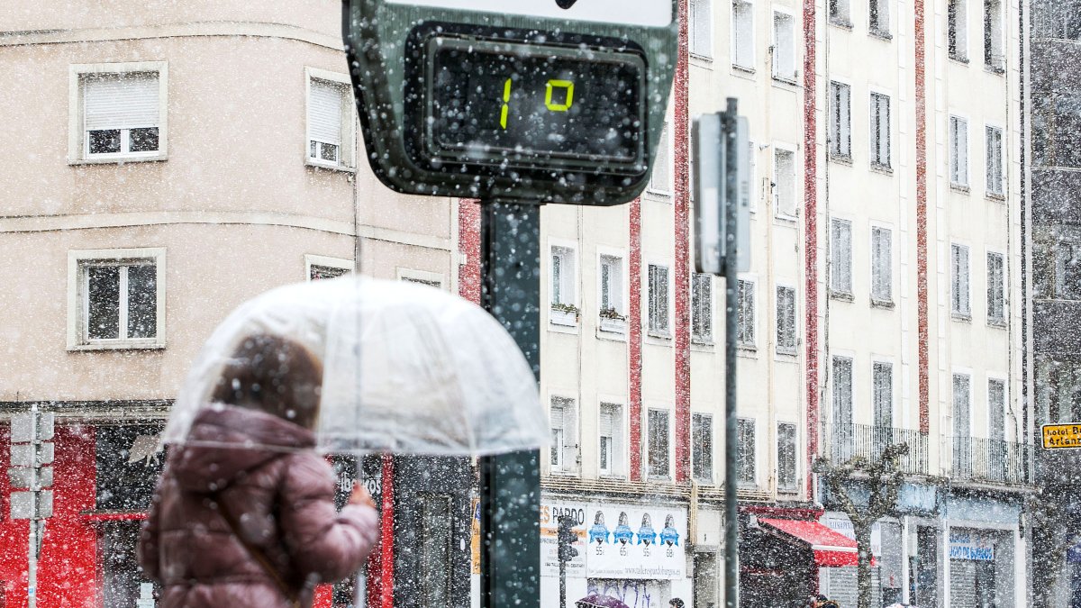 La nieve y las bajas temperaturas regresan a Burgos. TOMÁS ALONSO