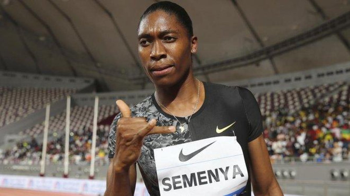 Semenya, tras conseguir su triunfo en Doha.-AP