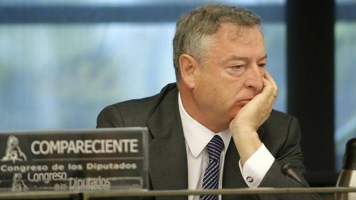 José Antonio Sánchez, presidente de RTVE, en la sesión de control de la corporació, en el Congreso.-Foto: JOSÉ LUIS ROCA