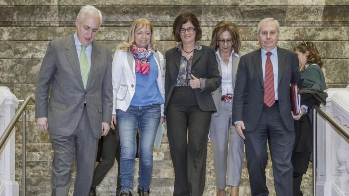 El presidente el TSJ, José LuisConcepción, María Victoria Cinto (CGPJ), Sánchez-Cortés, la fiscal superior, Lourdes Rodriguez, y AntonioDorado, secretario general de la Administración de Justicia..-SANTI OTERO