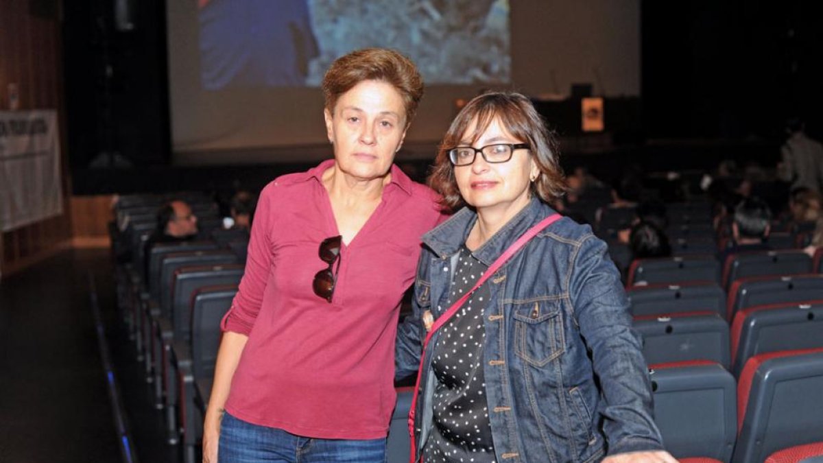 Pilar y María Carmen, en la charla ofrecida por los arqueólogos.-I. L.M.