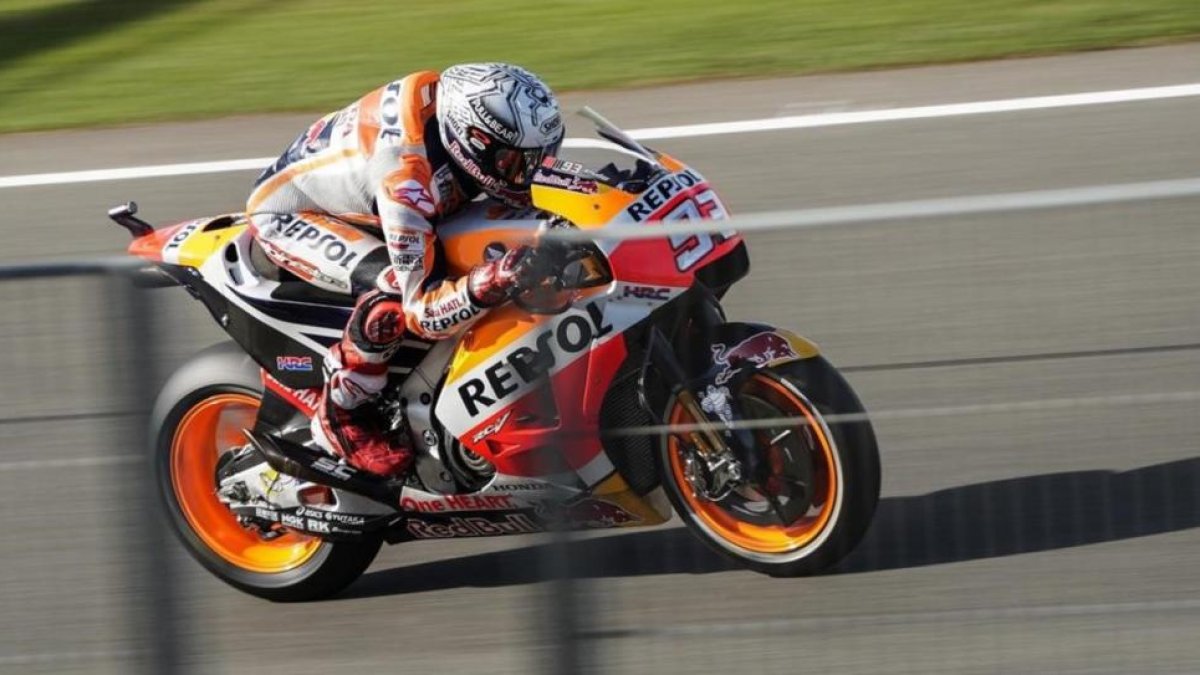 Marc Márquez (Honda) ha vuelto a ser hoy el mejor en los últimos test de Valencia.-ALEJANDRO CERESUELA