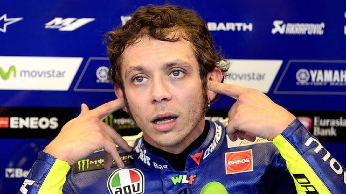 Valentino Rossi, el box de Yamaha, durante un descanso del GP de las Américas, en Austin.-Foto: EFE / PAUL BUCK