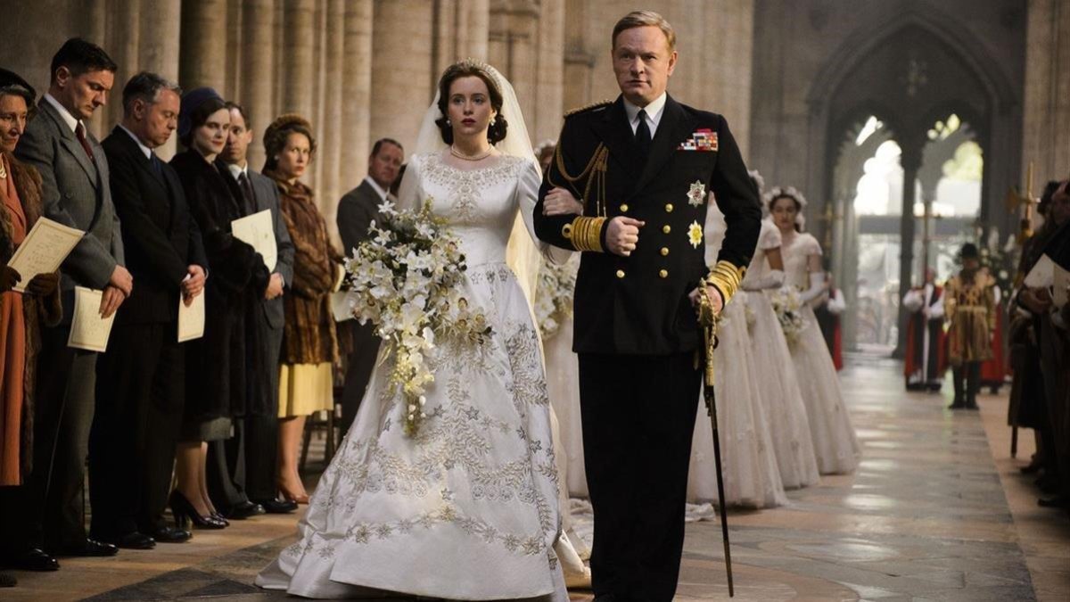 Claire Foy y Jared Harris, en la primera temporada de la serie de Netflix The Crown.-NETFLIX