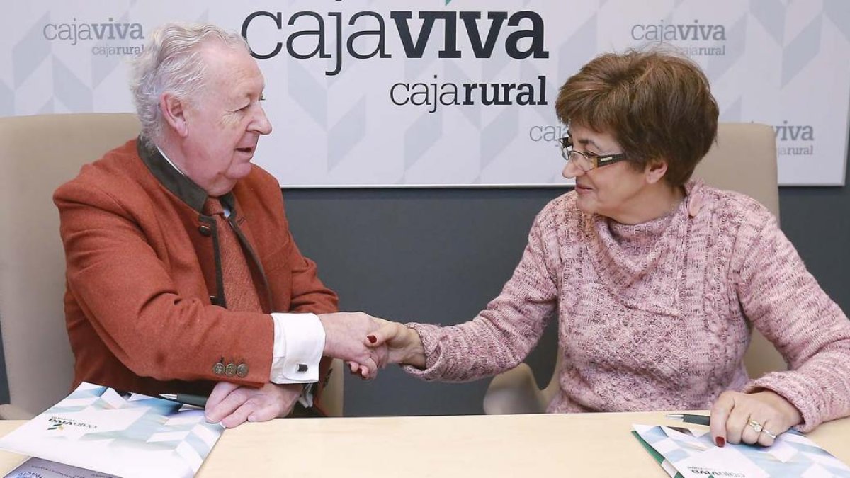 Apacid percibe 9.000 euros para facilitar la inserción laboral de sus usuarios.-RAÚL G. OCHOA