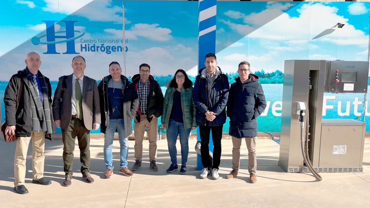 Una delegación de la UBU visita el Centro Nacional del Hidrógeno. ECB