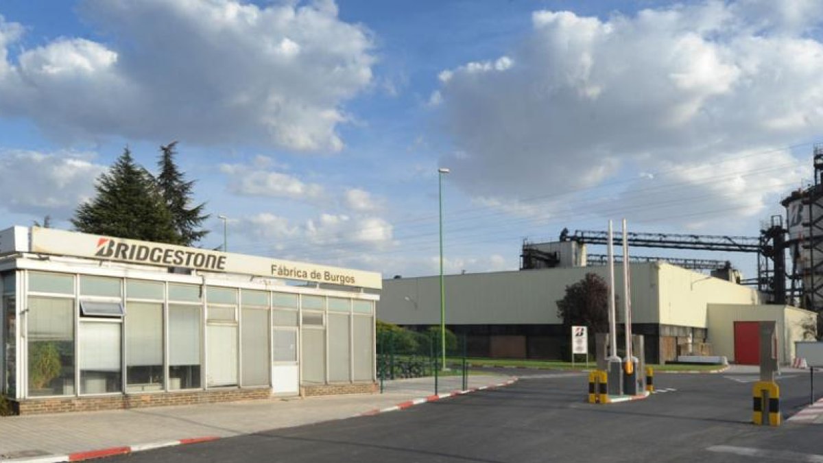 Imagen actual de la entrada de la fábrica en la capital burgalesa.-ISRAEL L. MURILLO