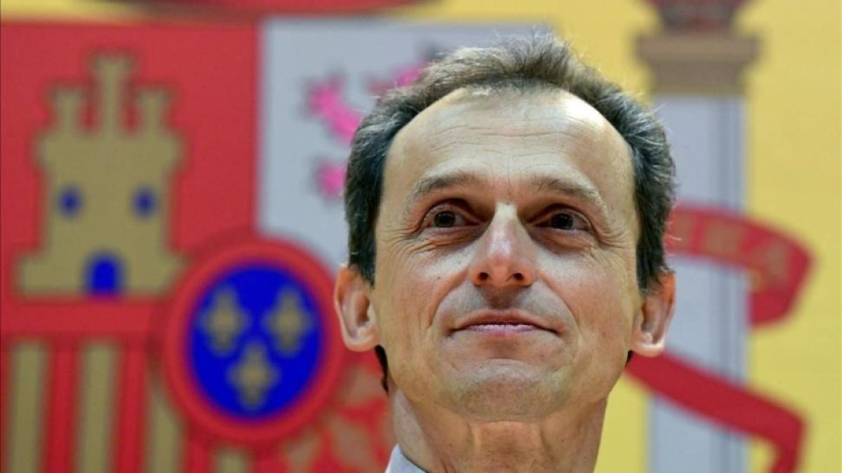 Pedro Duque, durante su toma de posesión como ministro de Ciencia.-JAVIER SORIANO