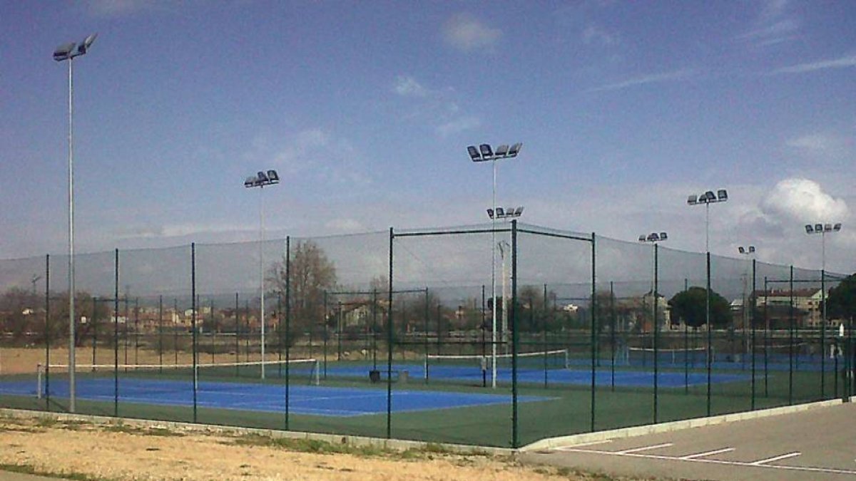 Los jugadores se quejan que en las pistas arandinas no tienen acceso a agua potable y no cuentan con baños-ECB