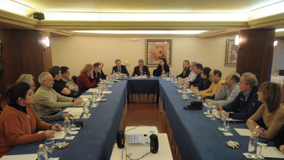 La Hermandad de Donantes celebró ayer la reunión de delegados de la provincia.-ISRAEL L. MURILLO