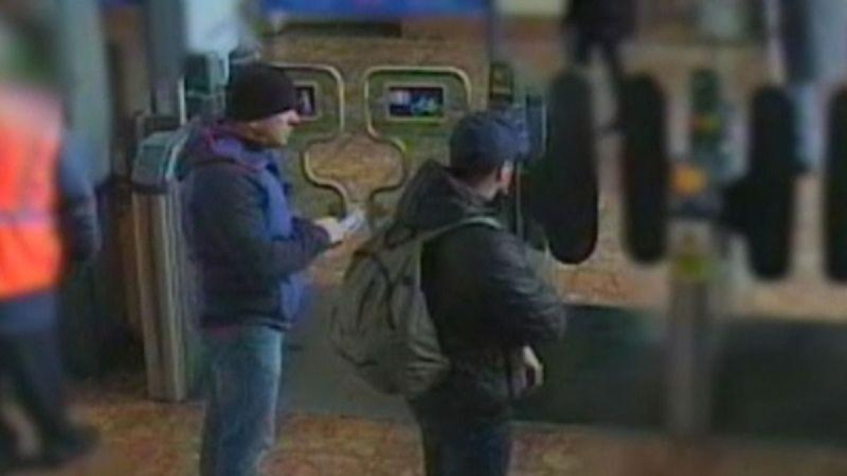 Scotland Yard publica nuevos vídeos de los sospechosos del envenenamiento de Skripal.-ATLAS