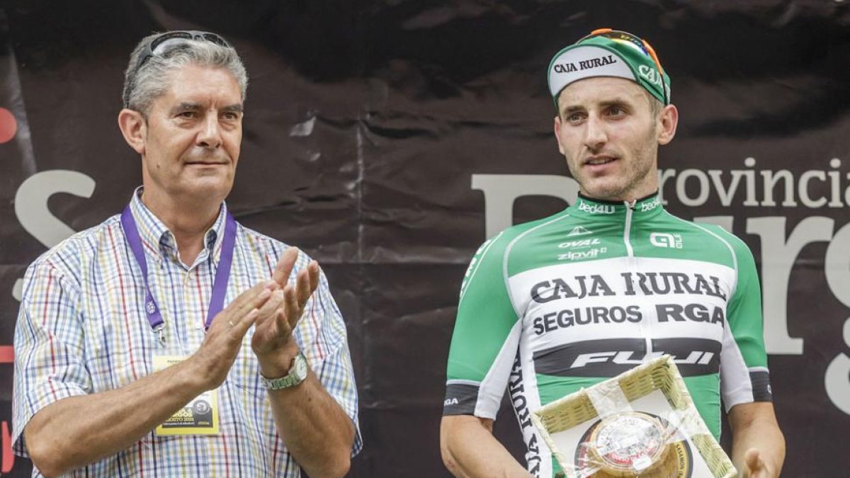 Carlos Barbero en el podio de la pasada Vuelta a Burgos.-SANTI OTERO
