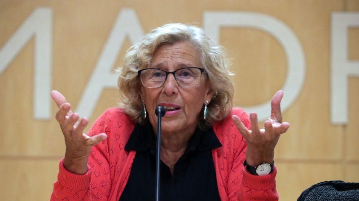 Manuela Carmena, en una rueda de prensa.-ZIPI / EFE