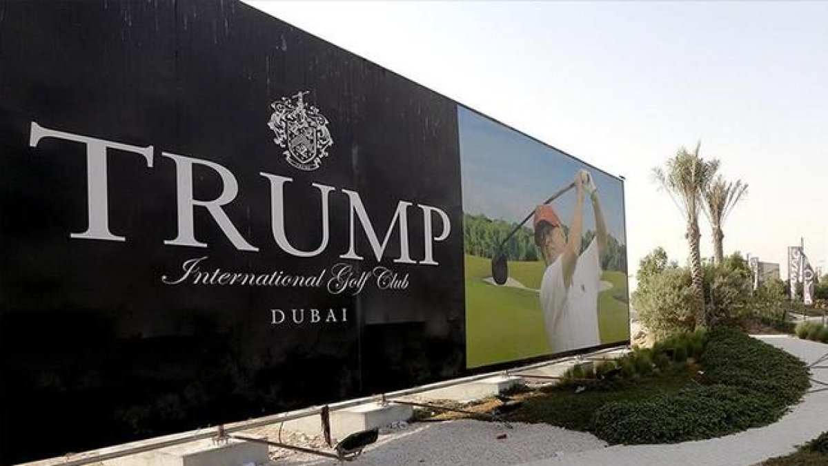 Cartel promocional del campo de golf de Donald Trump en Dubai.-CNN