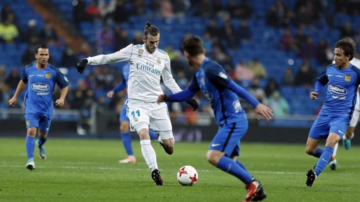Bale, durante el encuentro de copa ante el Fuenlabrada-AP / FRANCISCO SECO