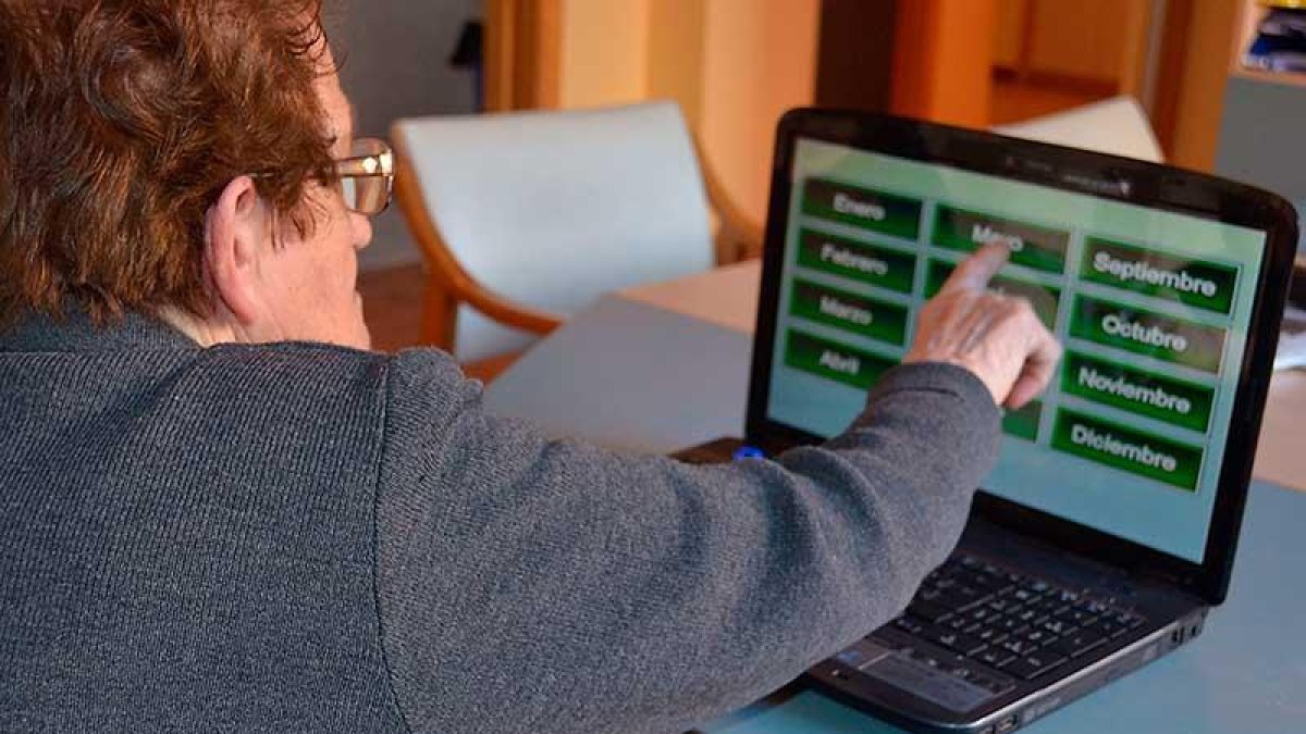 Las nuevas tecnologías tienen su función en las terapias de AFAR.-ECB