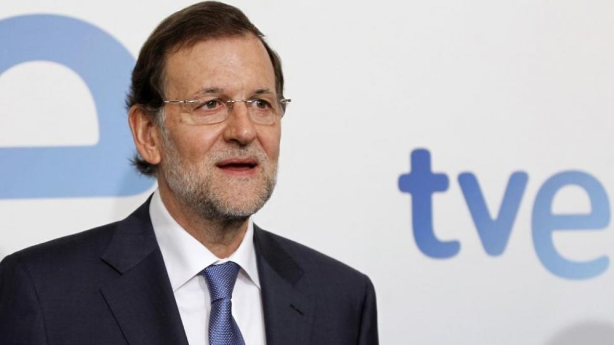 El presidente de España, Mariano Rajoy, antes de una entrevista en TVE, en septiembre del 2012-/ SUSANA VERA (REUTERS)