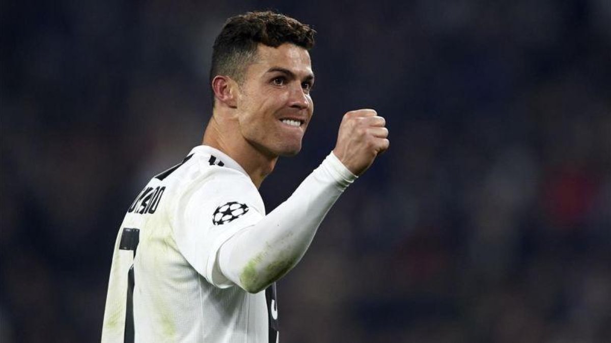 Cristiano Ronaldo celebra la victoria sobre el Atlético en Champions.-EL PERIÓDICO