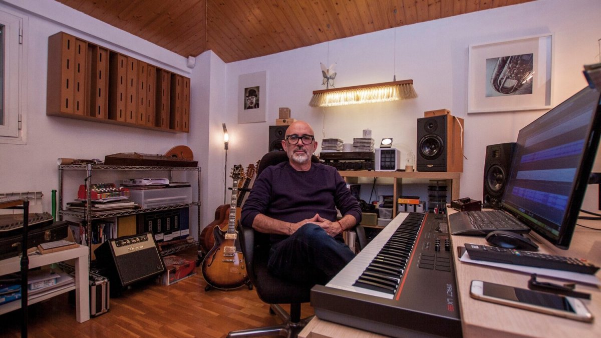 Manel Gil Inglada en su estudio. MANEL GIL INGLADA