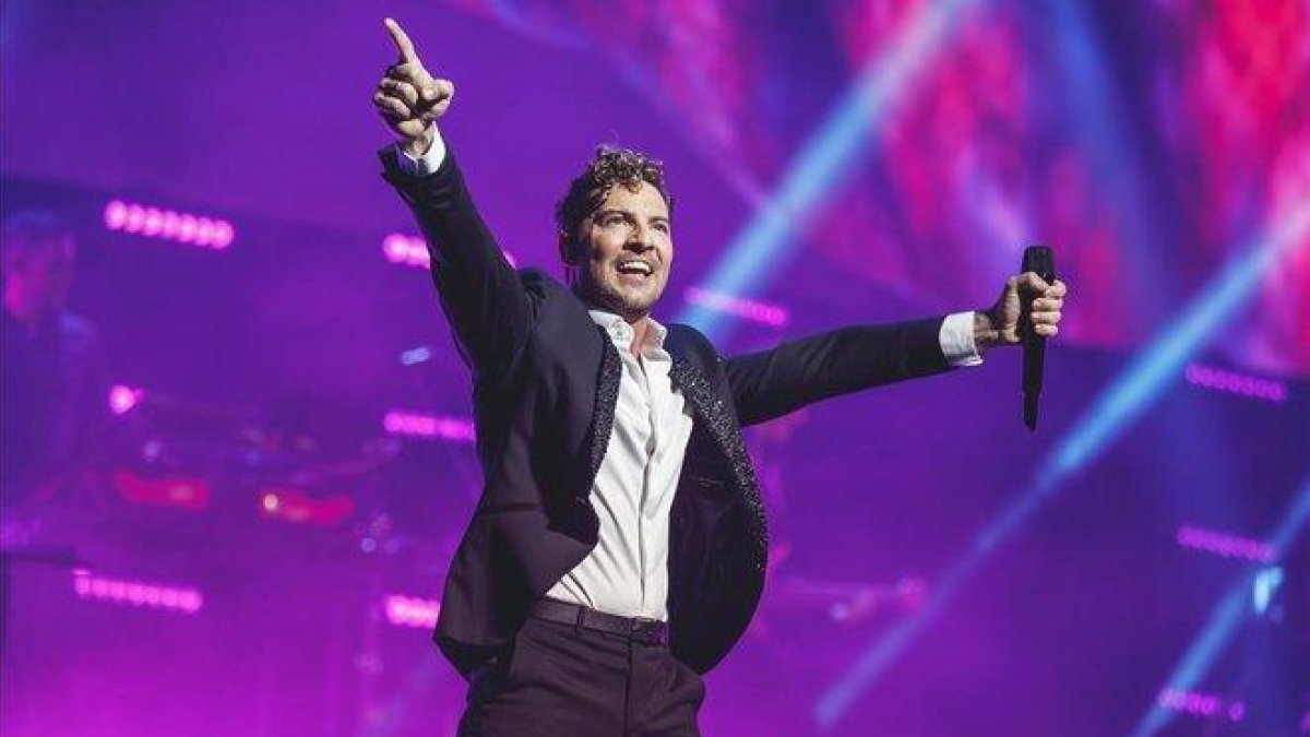 David Bisbal, en el concierto del pasado miércoles en el Teatro Real de Madrid, con motivo de su 40º aniversario.-EL PERIÓDICO