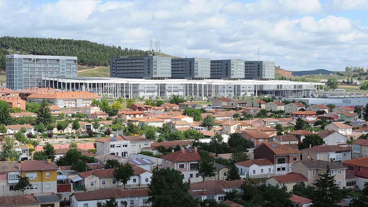 Vista general del Hospital Universitario de Burgos (HUBU). / ECB