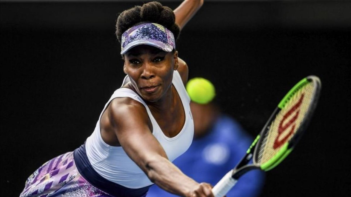Venus Williams, en acción en el torneo australiano.-FILIP SINGER / EFE